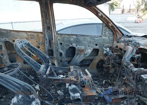 2017 Chevrolet Silverado 1500 1Lt из США, поврежденный, VIN 3GCPCREC7HG405034